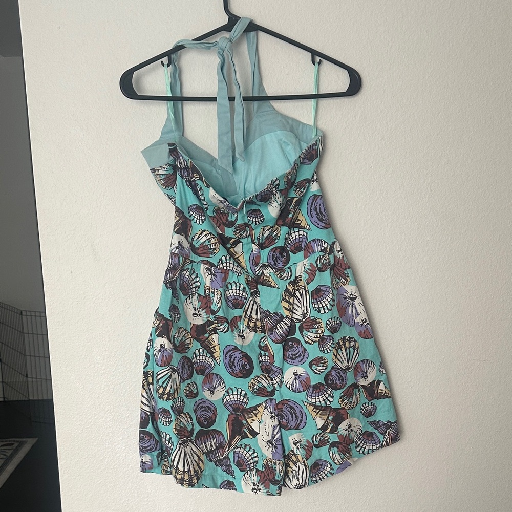 Lindy Bop Halter Neck Seashell Print Romper - Picture 2 of 2